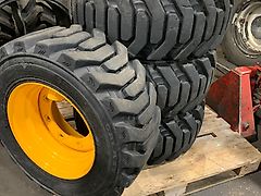 JCB 525-60 Kompletträder 12-16,5