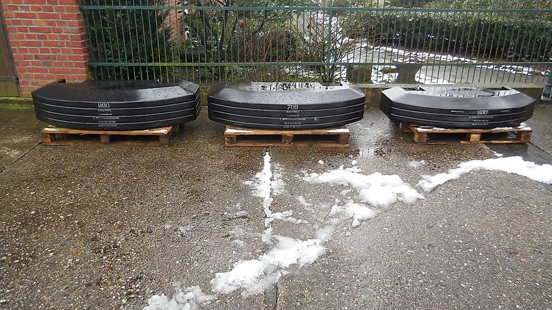 Heckgewicht zum mitführen eines Anhängers Unterflurgewicht Betongewicht ab 860 Euro