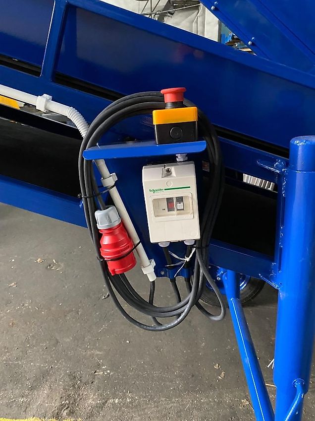 Rolmet Vorratsbunker / Receiving hopper / Trémie de réception / Cesto di ricezione / Приёмная корзина / Kosz przyjęciowy KP-1