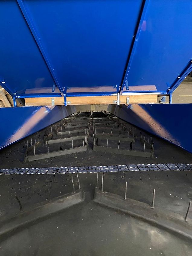 Rolmet Vorratsbunker / Receiving hopper / Trémie de réception / Cesto di ricezione / Приёмная корзина / Kosz przyjęciowy KP-1