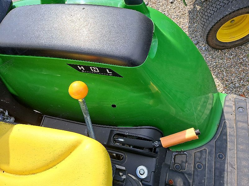 John Deere 3025E