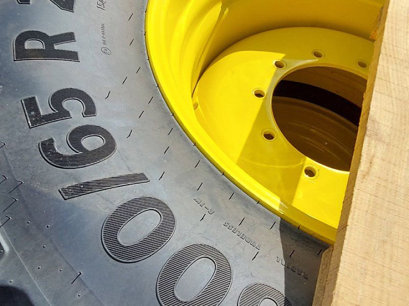 Continental 710/70R38 + 600/65R28