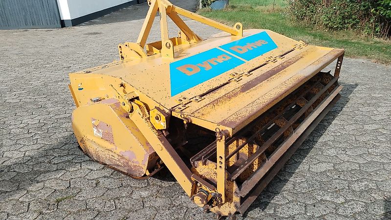 Bomford Bomford DYNA Drive 220, 260 & 300 Bodengetriebene Fräse für Greening-Randstreifen mit Pneumatikstreuer zur Einsaat Gülleeinarbeitung Reihenpflege in Sonderkulturen