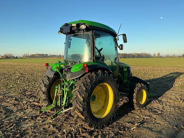 John Deere 4049R