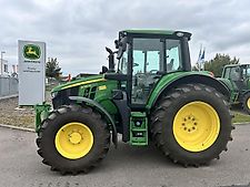 John Deere 6090M