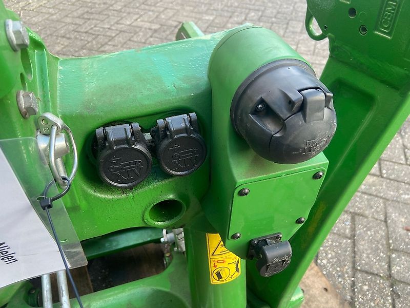 John Deere Frontkraftheber / Fronthydraulik