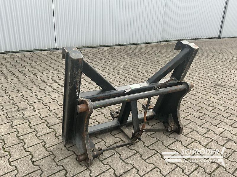 Bressel und Lade MERLO ZM 3 / CLAAS ADAPTERRAHMEN