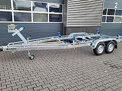 Vlemmix Bootsanhänger 6,3m 2700kg Trailer LED Winde Motorboot