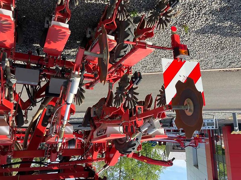 Kverneland Monopill, 18 Row, Sugarbeet Drill