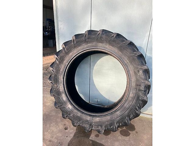 Pirelli 16.9R38 420/85R38