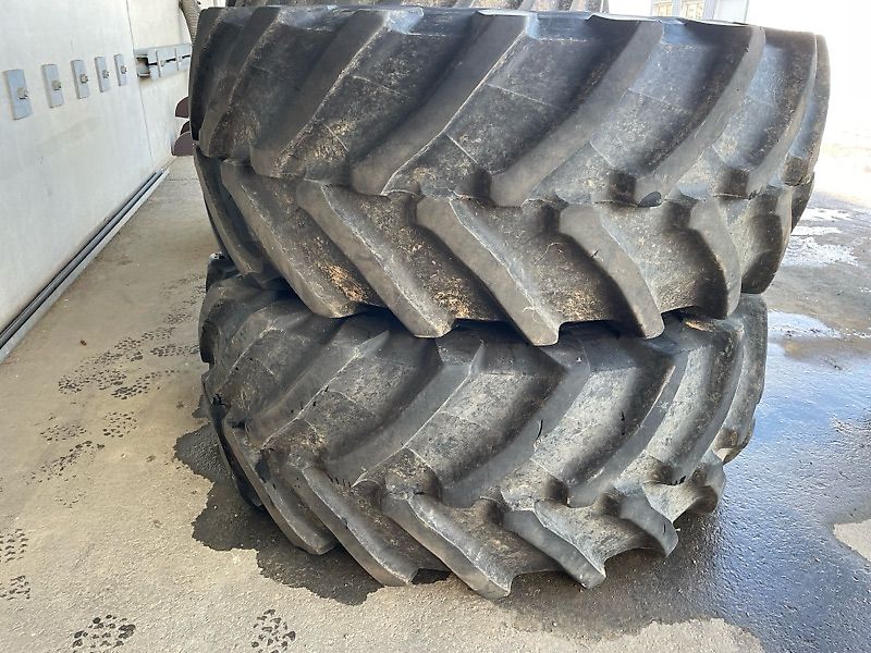 Trelleborg 600/70R30 / 710/75R42 TM 900