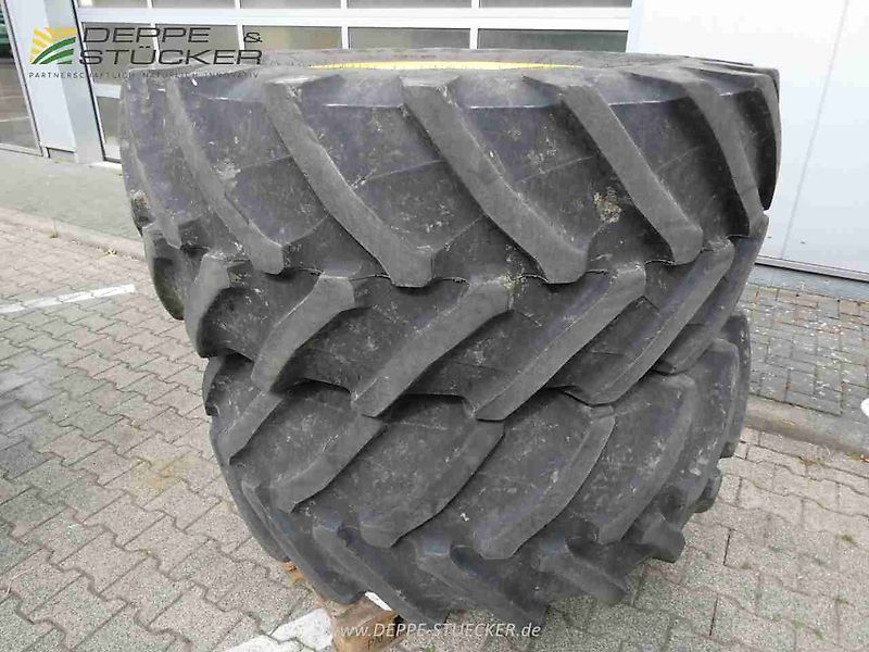 Trelleborg 600/70R30 / 710/75R42 TM 900