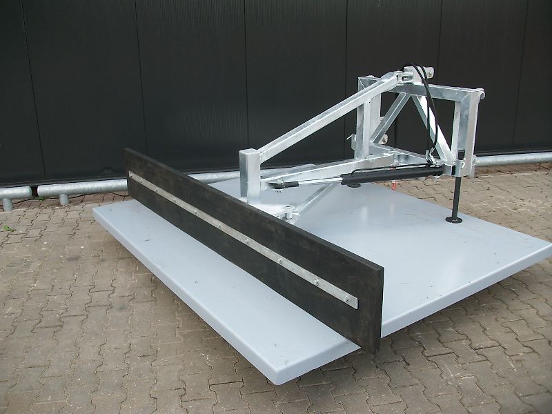 Hofstede Voerschuif voer stal voerpad voergang schuif schuiver hydraulisch