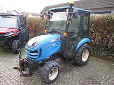 LS Tractor J 27 HST Allrad Kabine Heizung Winterdienst