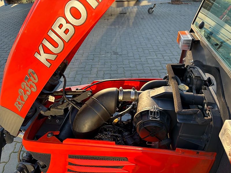 Kubota BX2350