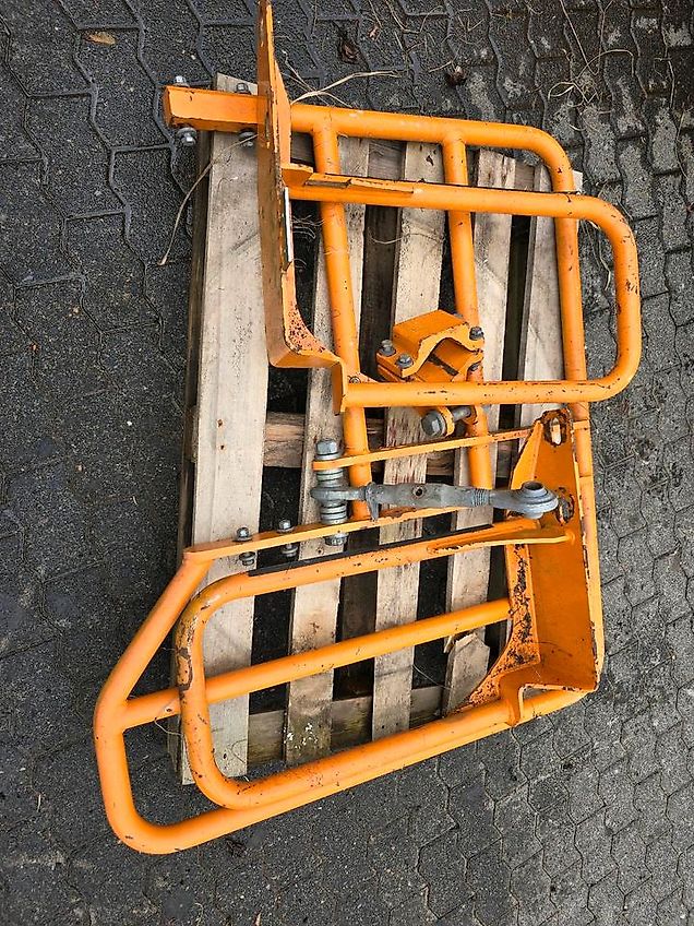 mulag Seitenanfahrschutz Lampenbügel für Unimog U 300 400 500 UGE UGN 405/12 405/10 Böschungsmäher Böschungsmulcher MHU 800 ME 700 Stoßstange Lampenschutzbügel