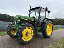 John Deere 2850