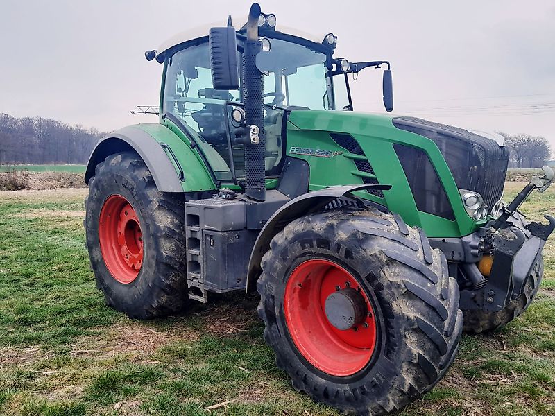 Fendt 826 Vario Profi Plus