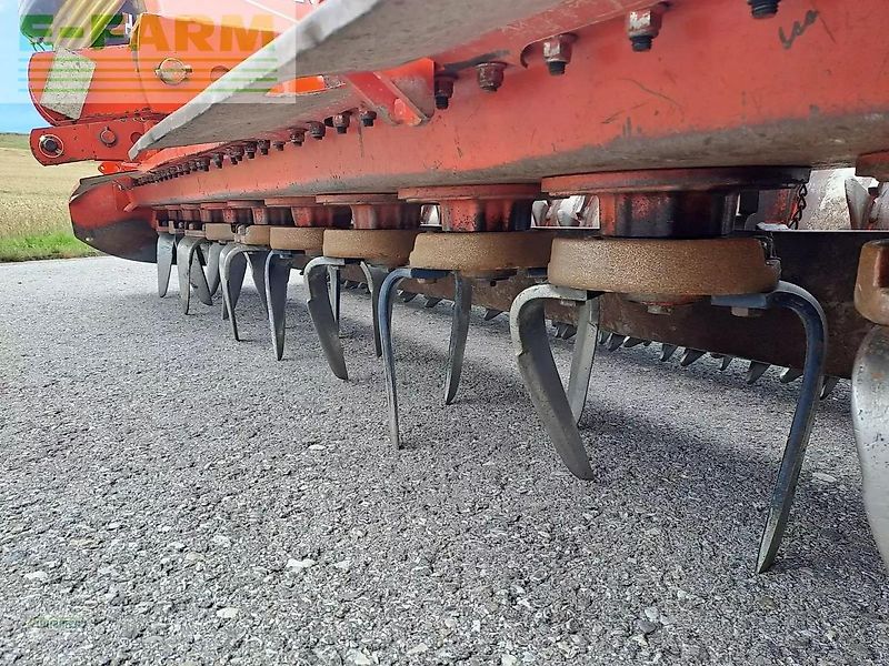 Kuhn hrb 302 d - kreiselegge 3m