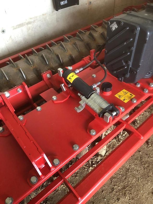 Kverneland Kreiselegge Kverneland NG-H 101 F30 bis 300PS