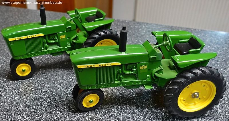 John Deere Ertl Modell John Deere Tractor 3010