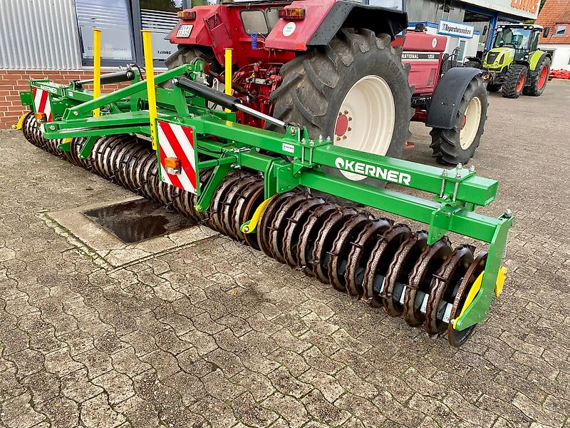 Kerner FP CW 5560 Crackerwalze 6 m, Frontanbau