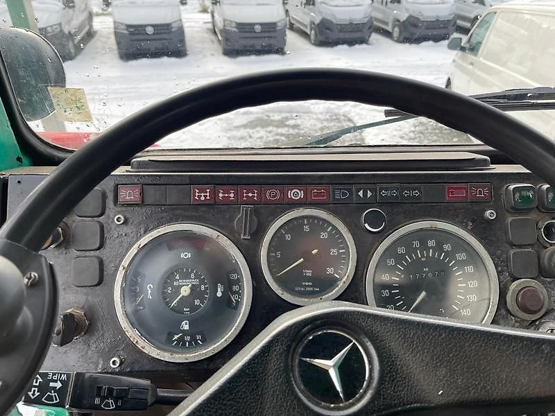Mercedes-Benz Unimog U1000 mit Werner Forstausrüstung