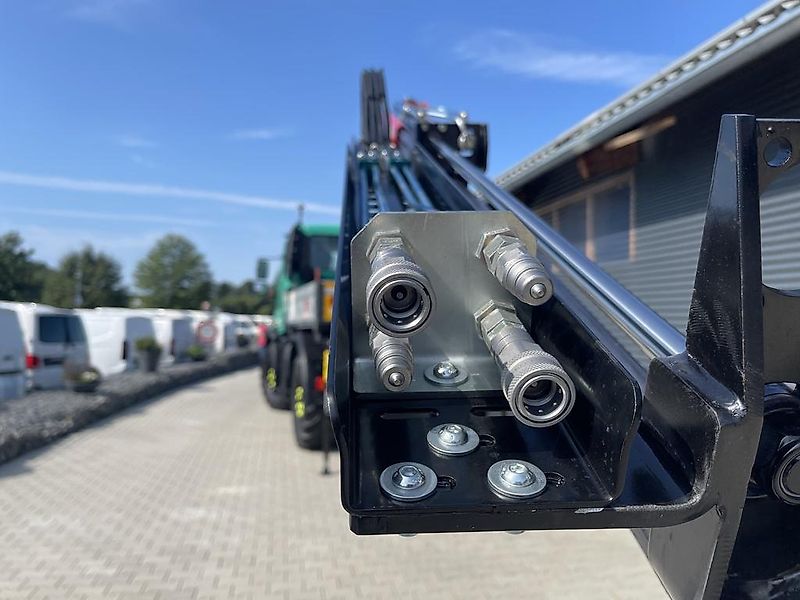 Mercedes-Benz Unimog U318 mit Ladekran aus Ez.2014, 1a Zustand , Leasing-Finanzierung mgl.