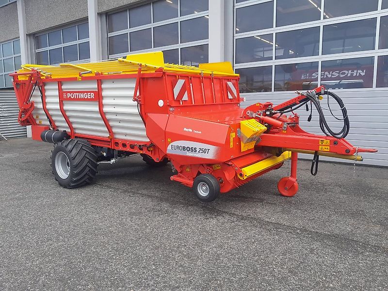 Pöttinger Euroboss 250 T