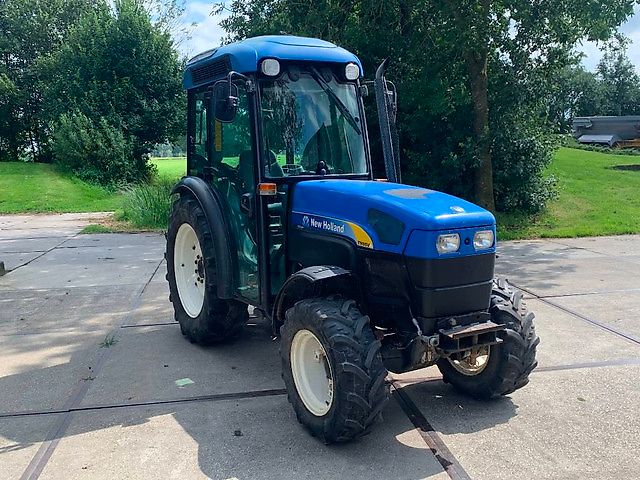 New Holland TN95VA