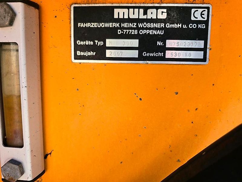 mulag MRM 300 Randstreifenmäher Leitpfostenmähgerät Böschungsmäher Böschungsmulcher Unimog 400 300 500 423 430 318 530 Mulchgerät