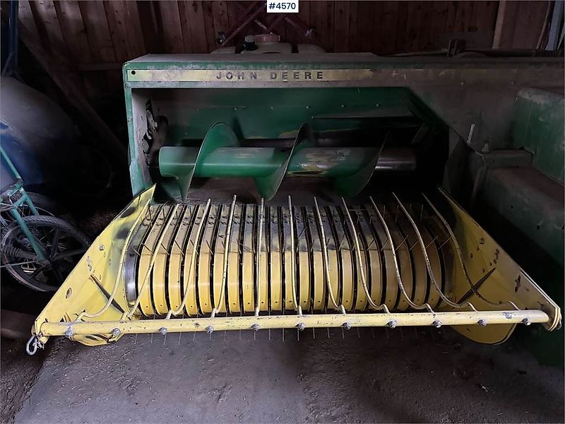 John Deere 332 A