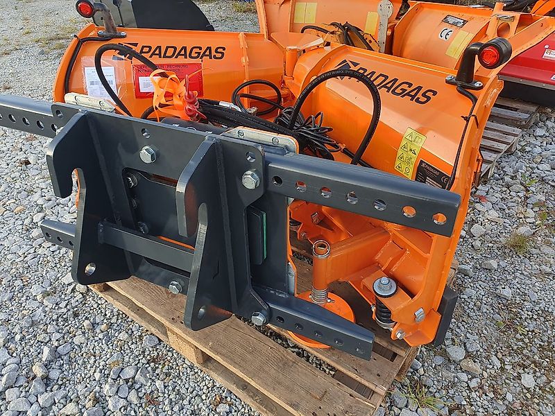 PADAGAS VARIO SCHNEESCHILD Traktor Hoflader Bema