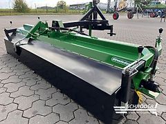 Düvelsdorf DKW 2,70 M 3-PUNKT KEHRMASCHINE