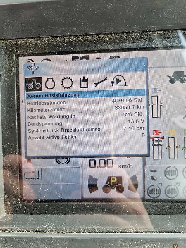 Claas 3800 saddle trac