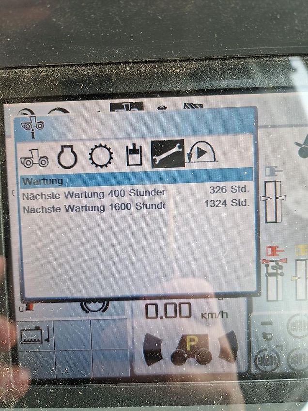 Claas 3800 saddle trac