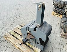New Holland NH frontgew. 45 kg 14 stuks met driepunt New Holland NH frontgew. 45 kg 14 stuks met driepunt