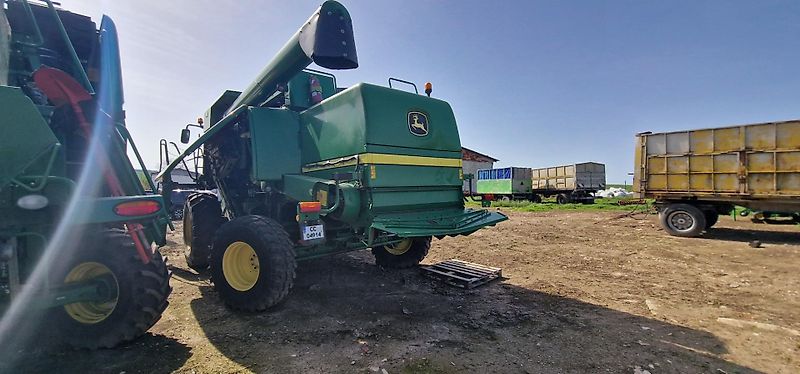 John Deere w650