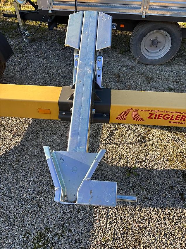 Ziegler Schneidwerkswagen | 30 kmh | New Holland Mähdrescher