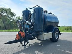 Pomptankwagen met compressor en Doda pomp