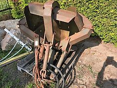 Schalengreifer für Bagger – DDR Baujahr 1980 – T-157-2-7