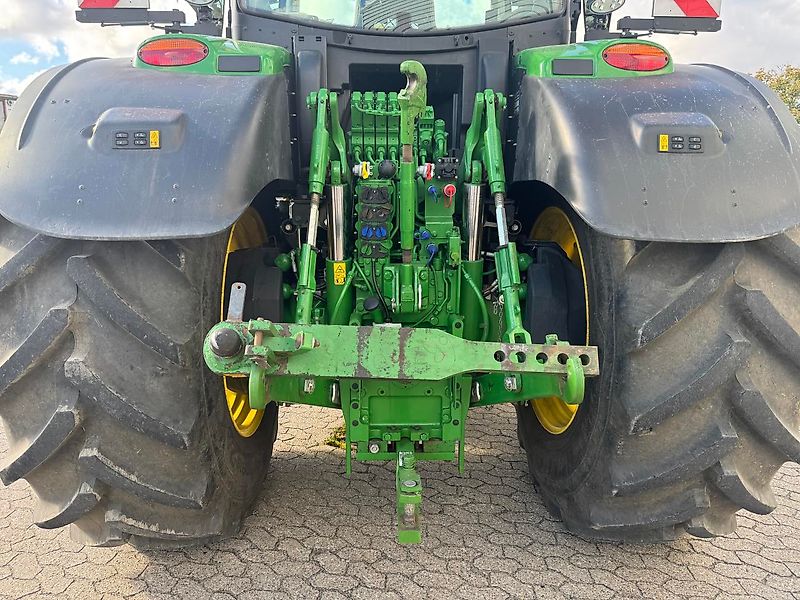 John Deere 6R 250