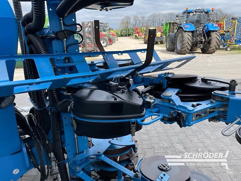 Lemken SOLITAIR 23/1900 / AZURIT 9/8.75 K D