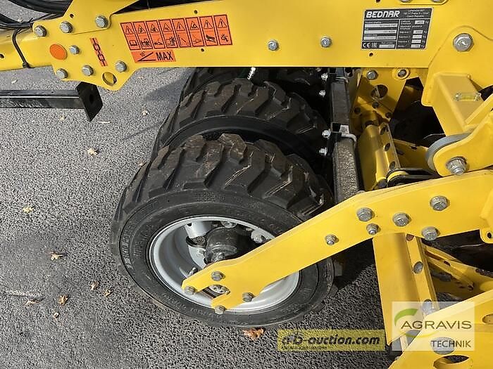 Bednar OMEGA OO 3000