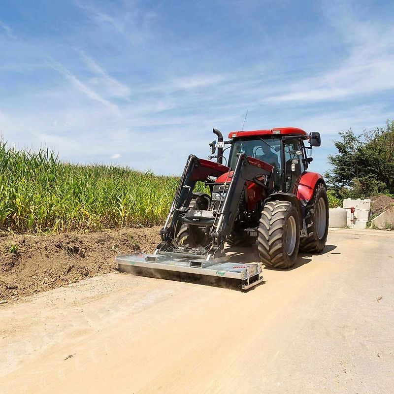 Fliegl Lion Sweeper 2000