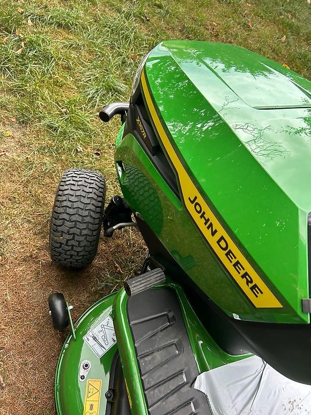 John Deere X167R Rasentraktor Aufsitzmäher Neugerät