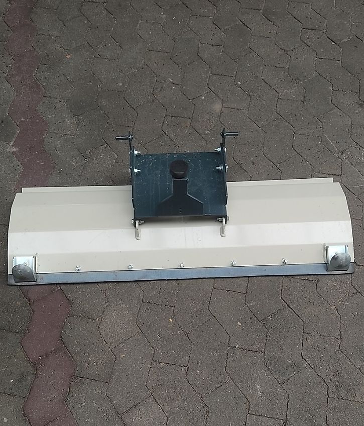 Cramer Schneeräumschild